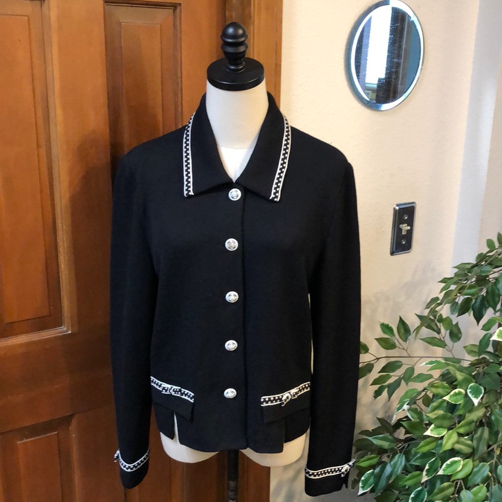 St.John Collection blazer 🌹🌹🌹
